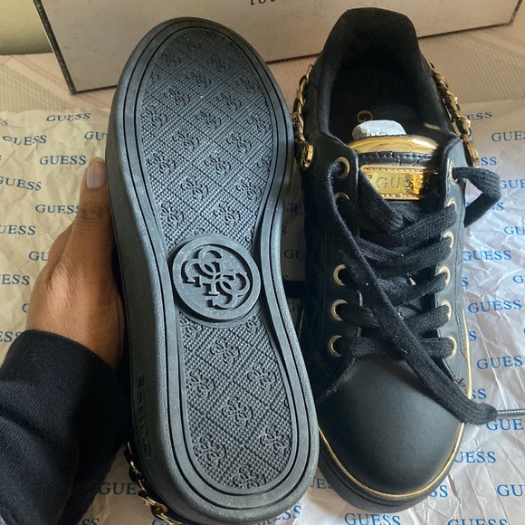 GUESS EMBELLISHED SNEAKERS - Picture 12 of 12